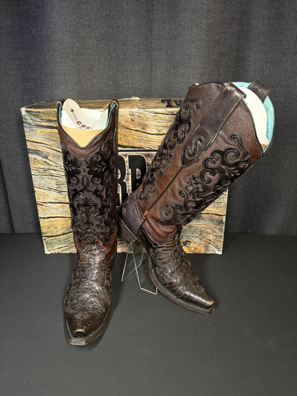 Corral Vintage Women’s Tooled Leather Western Boots Brown Square Toe